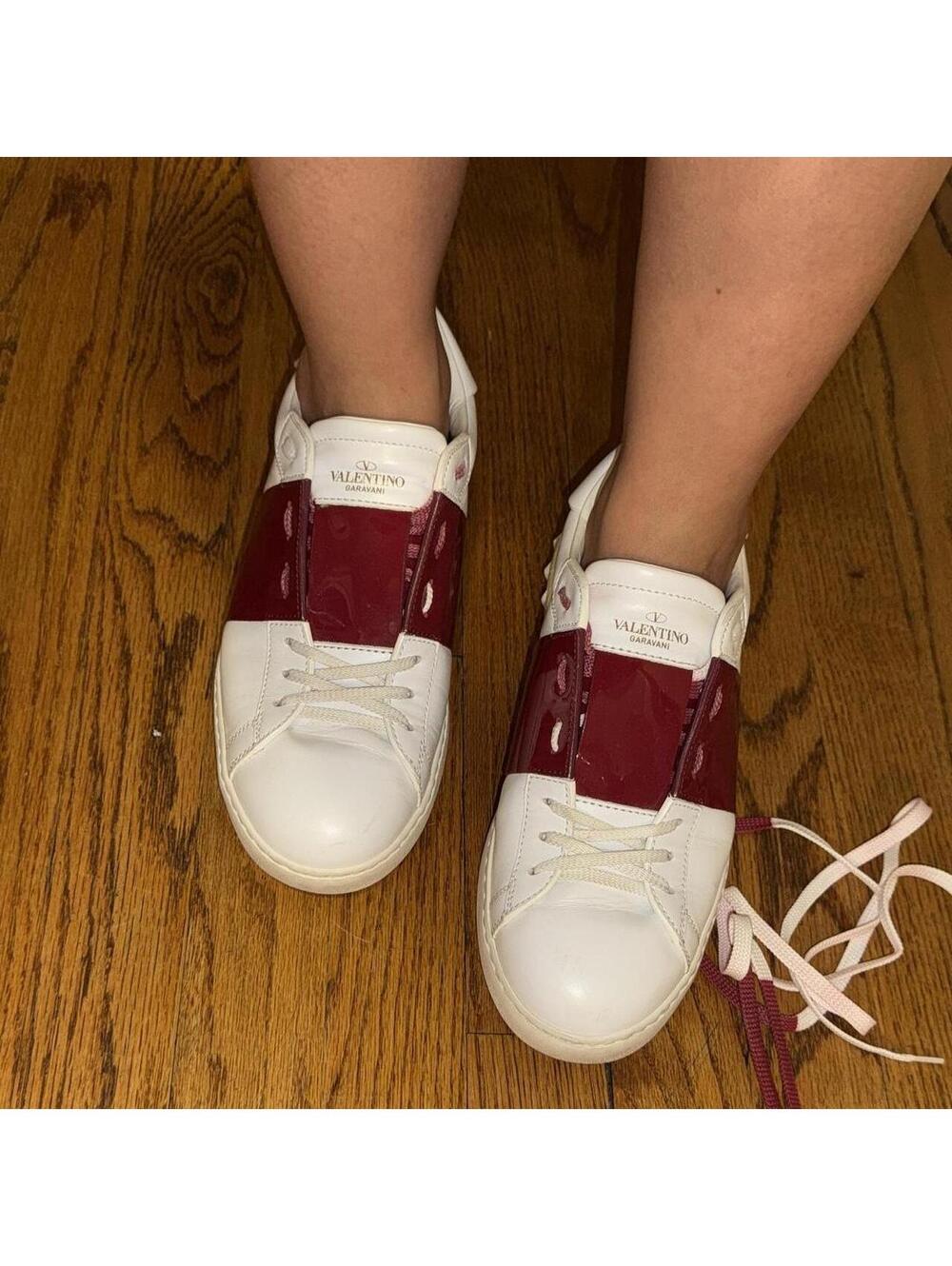 Valentino Open Sneaker Women 8.5 White Red Excellent Rockstud Calfskin TM830Y0